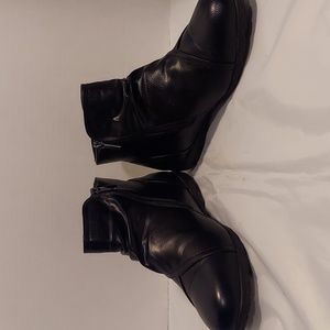 Cloudwalkers Women's Black Booties 10W